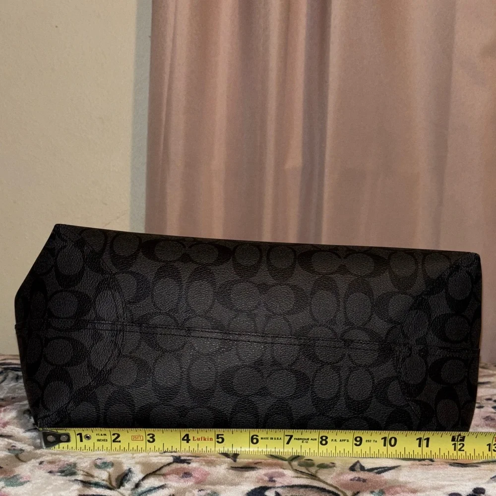 Coach Black and Gray Signature Tote - Picture 4 of 10